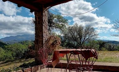 VENTA Casa y Complejo de cabañas. El Volcán