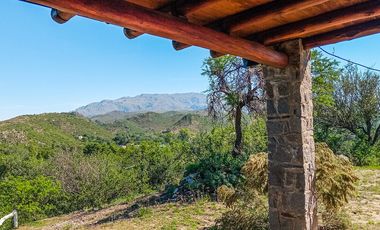 VENTA Casa y Complejo de cabañas. El Volcán