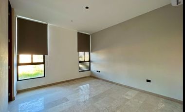 Town house en renta con piscina y amenidades
