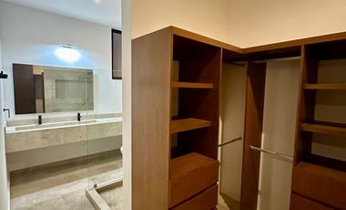 Town house en renta con piscina y amenidades