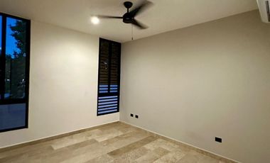 Town house en renta con piscina y amenidades