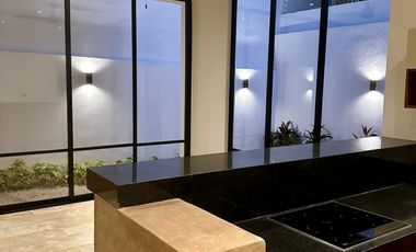 Town house en renta con piscina y amenidades