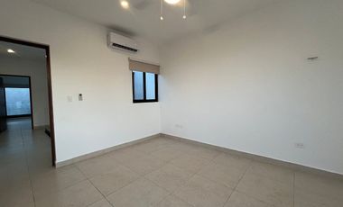 Town house en renta en zona Norte Gertrudis Copo