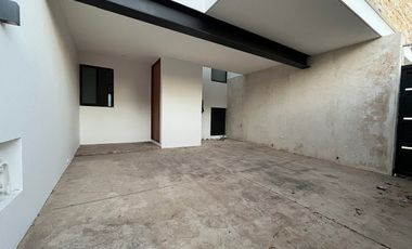 Town house en renta en zona Norte Gertrudis Copo