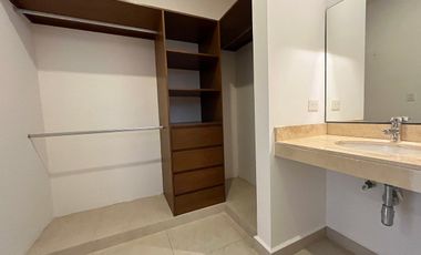 Town house en renta en zona Norte Gertrudis Copo