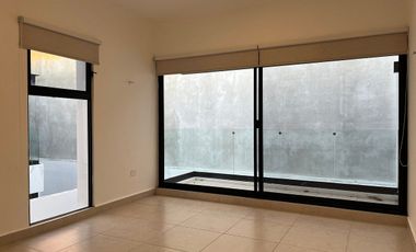 Town house en renta en zona Norte Gertrudis Copo