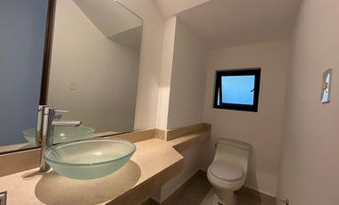 Town house en renta en zona Norte Gertrudis Copo