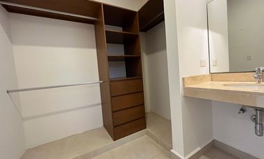 Town house en renta en zona Norte Gertrudis Copo