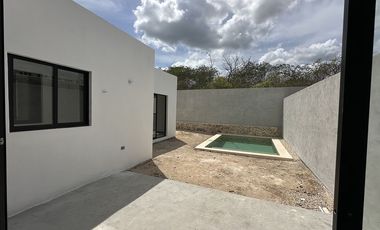 CASA EN VENTA, DE UNA SOLA PLANTA, EN CONKAL, MERIDA YUCATAN.