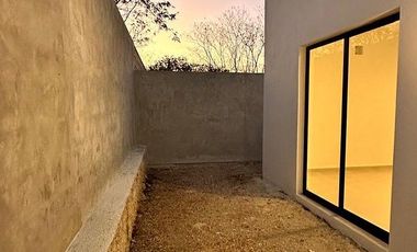 CASA EN VENTA, DE UNA SOLA PLANTA, EN CONKAL, MERIDA YUCATAN.