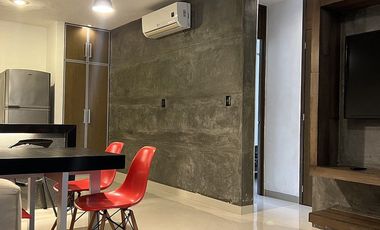 Departamento amueblado, con piscina en área social en Sodzil Norte