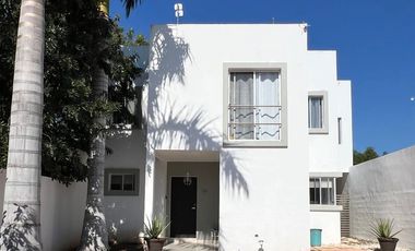 Casa en venta en privada en Conkal