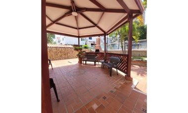 Apartamento amoblado en barrio Villa Santos
