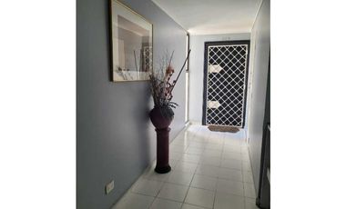 Apartamento amoblado en barrio Villa Santos