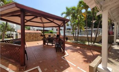 Apartamento amoblado en barrio Villa Santos