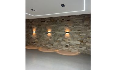 CASA EN UNIDAD CERRADA EN LLANOGRANDE
