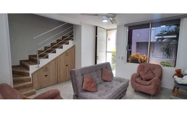 ARRIENDO CASA AMOBLADA EN CONJUNTO CON PISCINA RICAURTE.