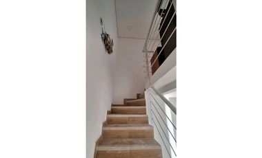 ARRIENDO CASA AMOBLADA EN CONJUNTO CON PISCINA RICAURTE.