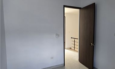 Hermosa Casa Amplia en Arriendo  3 Alcobas - Conjunto Cerrado