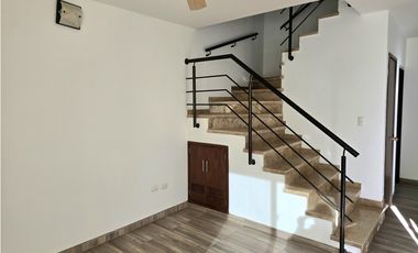Hermosa Casa Amplia en Arriendo  3 Alcobas - Conjunto Cerrado