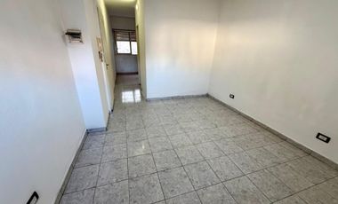 Monoambiente con cochera en alquiler