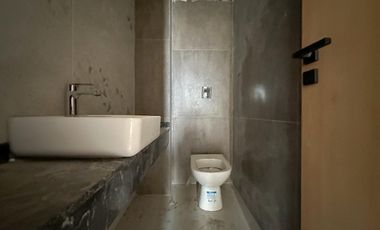 Departamento en venta en Lanus Oeste duplex 5 ambientes con cochera a estrenar