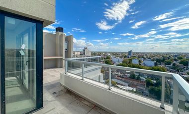 Departamento en venta en Lanus Oeste duplex 5 ambientes con cochera a estrenar