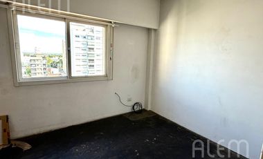 Oportunidad - Departamento de 4 ambientes con cochera en Lomas de Zamora Oeste