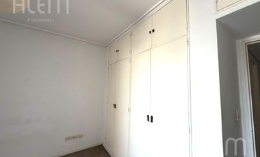 Oportunidad - Departamento de 4 ambientes con cochera en Lomas de Zamora Oeste