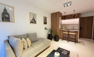 VENTA: departamento de dos dormitorios con pileta, patio y parrillero. Rosario, centro