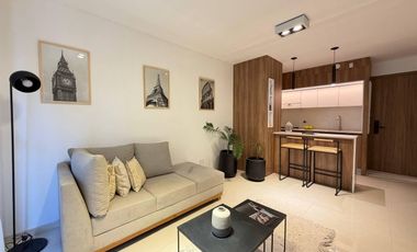 VENTA: departamento de dos dormitorios con pileta, patio y parrillero. Rosario, centro