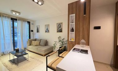 VENTA: departamento de dos dormitorios con pileta, patio y parrillero. Rosario, centro