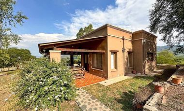 Casa en  venta 3D, En barrio privado Las Tuquitas, Raco