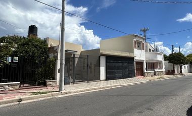 VENTA Casa 2 dormitorios. Tomás Jofre Nº1257