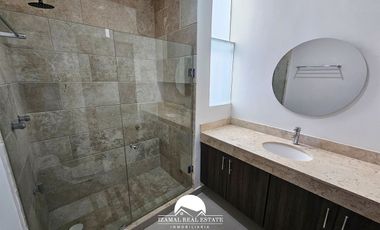 Townhouse en renta completamente amueblado en San Ramón, Kora Norte
