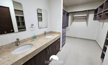 Townhouse en renta completamente amueblado en San Ramón, Kora Norte