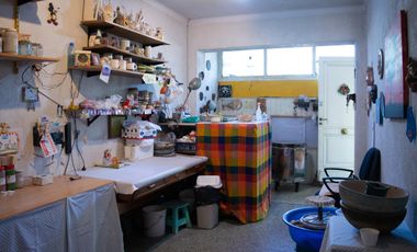 Casa de 4 ambientes con pileta y garage en venta en Martinez