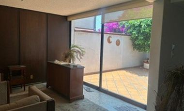 VENTA CASA EN LAS AGUILAS