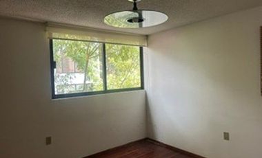 VENTA CASA EN LAS AGUILAS