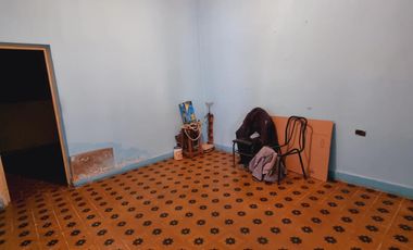 VENTA Casa 3 dormitorios   Local Comercial. San Luis. J. G. Funes N°732