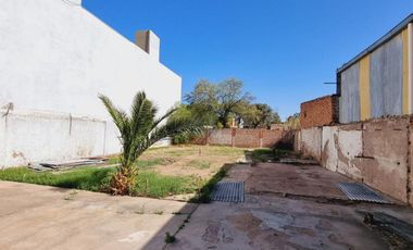 VENTA Casa 3 dormitorios   Local Comercial. San Luis. J. G. Funes N°732