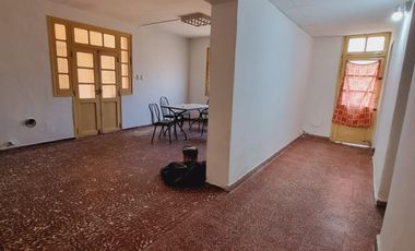 VENTA Casa 3 dormitorios   Local Comercial. San Luis. J. G. Funes N°732