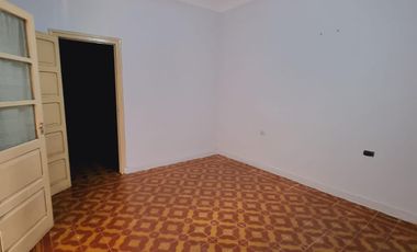VENTA Casa 3 dormitorios   Local Comercial. San Luis. J. G. Funes N°732