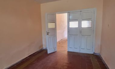 VENTA Casa 3 dormitorios   Local Comercial. San Luis. J. G. Funes N°732