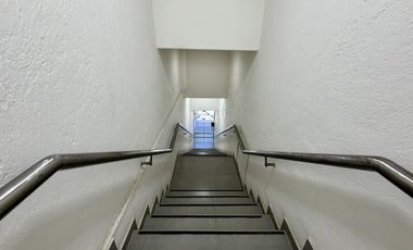 Edificio Comercial en Venta en Satélite | Inversión con Flujo Activo