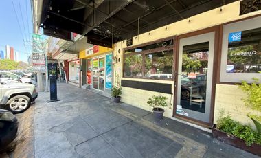 Edificio Comercial en Venta en Satélite | Inversión con Flujo Activo