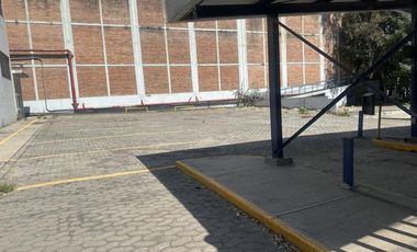 Edificio corporativo independiente de 1,778 m² con infraestructura operativa – Naucalpan
