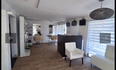 Espectacular casa comercial