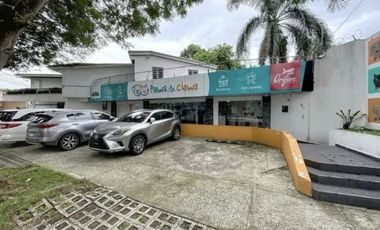 VENTA DE PLAZA COMERCIAL - SANTA ELENA PARQUE LEFEVRE - RR