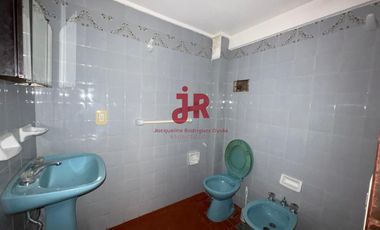 CODIGO 269 - DEPARTAMENTO EN ALQUILER ANUAL - 2 AMBIENTES - COCHERA Y PARRILLA